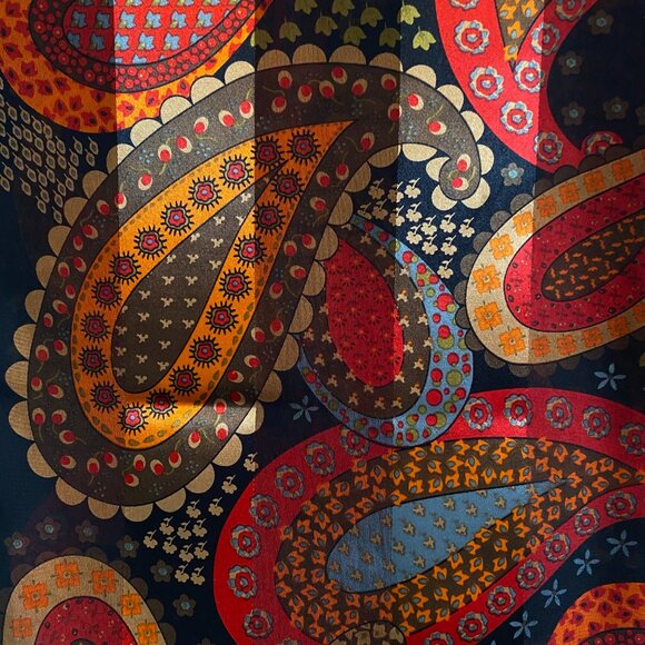 2/$20 π Careta Vintage Oldstock Sheer Scarf with Red and Orange Paisley Pattern - Picture 5 of 10